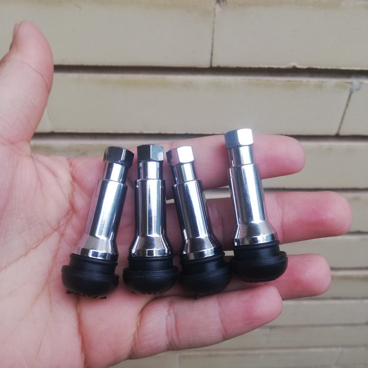 والف لاستیک خودرو طرح کروم استیل مدل steel ac بسته 4 عددی
