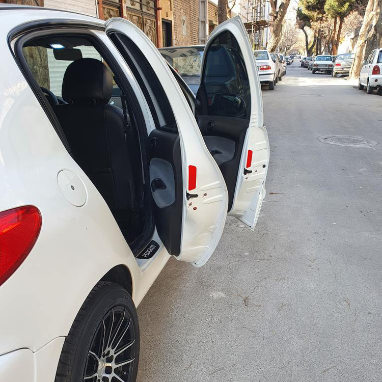 برچسب شبرنگ هشدار باز بودن درب خودرو رفلکتر مدل R7YP7 مناسب برای جک j3 بسته 4 عددی