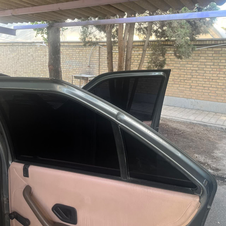 برچسب دودی شیشه خودرو هایلوکس کد Ddi05 مناسب برای ال نود مجموعه 7 عددی همراه به جا کلیدی