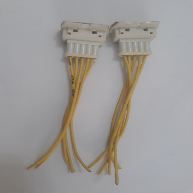 سوکت چراغ کد6875765 مناشب برای پراید بسته 2 عددی