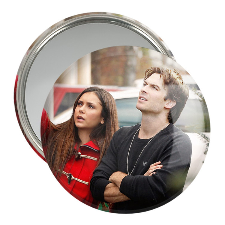 آینه جیبی خندالو مدل دیمون و الینا The Vampire Diaries کد 23673