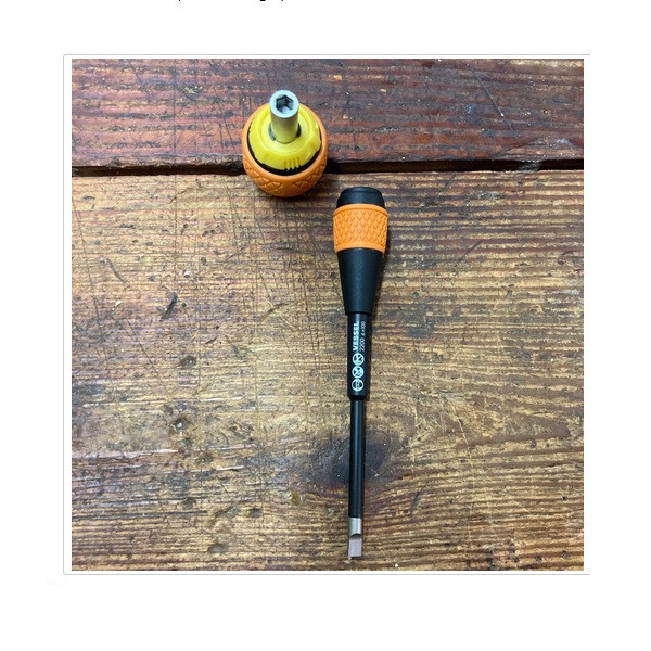 پیچ گوشتی چهارسو وسل مدل ballgrip2200(PH2x150) سایز 150 میلی متر