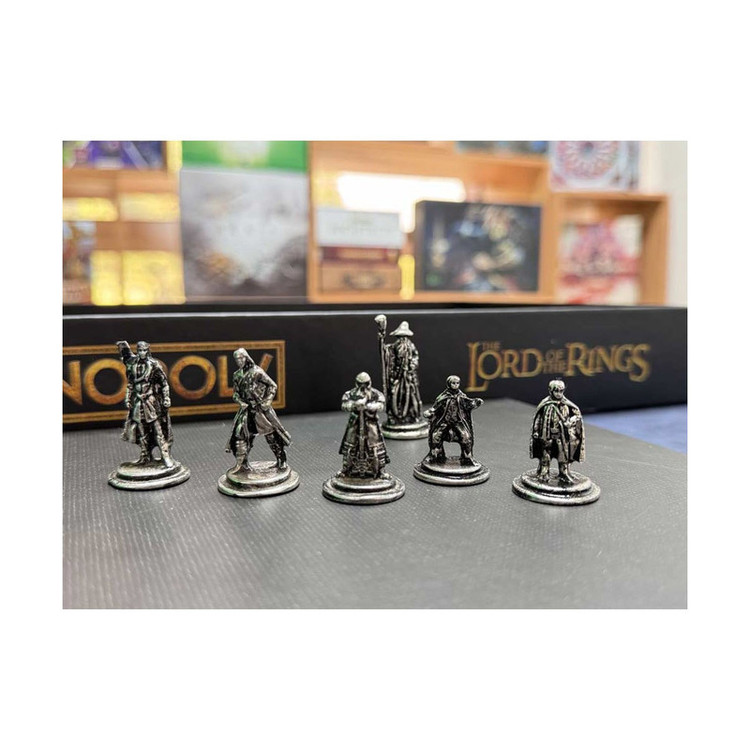 بازی فکری مونوپولی ارباب حلقهها فکرآوران مدل Monopoly بازی استراتژیک 2 تا 6 نفره با کنترل حلقه قدرت، نقشآفرینی، جمعآوری امتیاز و مدت زمان بیش از یک ساعت مناسب 8 سال به بالا