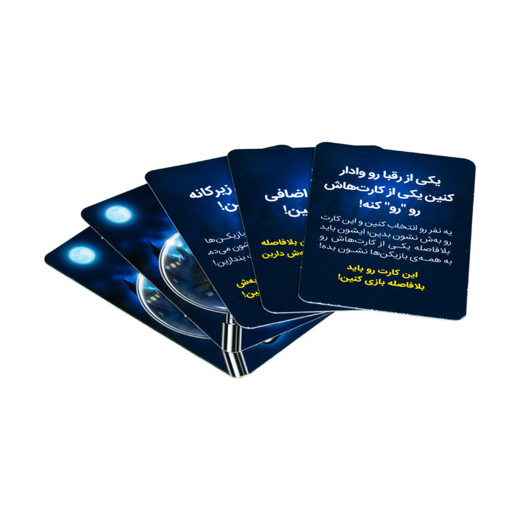 بازی فکری بردگیم «در جستجوی سرنخ» مناسب 2 تا 6 نفر، رده سنی کودک تا بزرگسال، درجه سختی متوسط، تاکتیک حافظهای، شامل کارت سرنخ، توکن شخصیت و آلت قتل، مدت بازی بیش از 1 ساعت