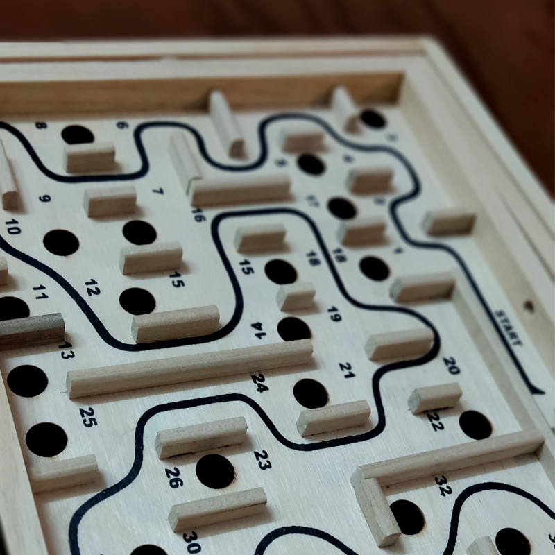 بازی فکری مدل هزارتو LABYRINTH X4