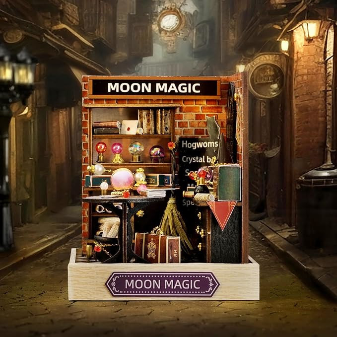 کیت ساختنی 300 تکه ناب سل مدل پازل چوبی خانه مینیاتوری چراغدار کد MOON MAGIC CUTEROOM DIY HOUSE DO IT YOURSELF