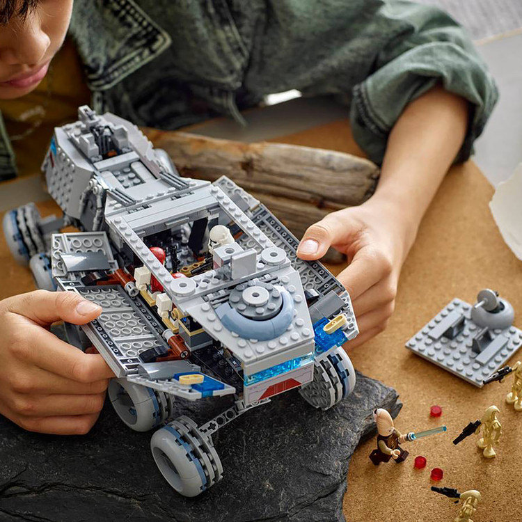 لگو 813 تکه سری Star Wars مدل Republic Juggernaut کد 75413