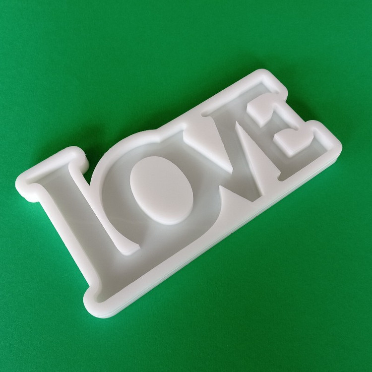 قالب رزین مدل استند LOVE کد 1