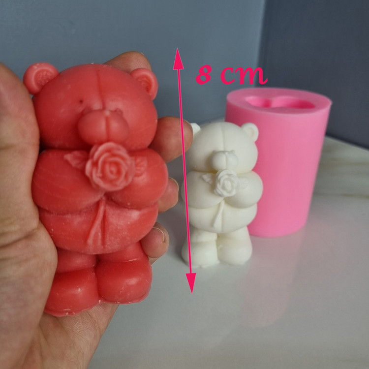 قالب شمع مدل خرس گل به دست کد C 08CM