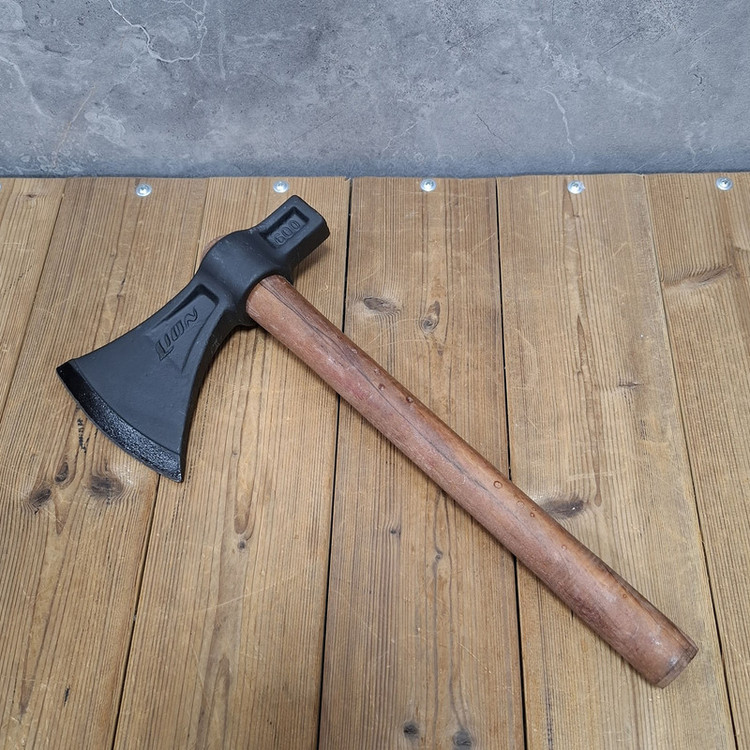 چکش تبری فولادی لاین مدل 005 کد 600G
