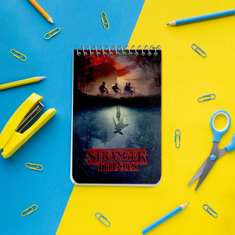 دفتر یادداشت 50 برگ خندالو طرح استرنجر تینگز (Stranger Things) کد F10170