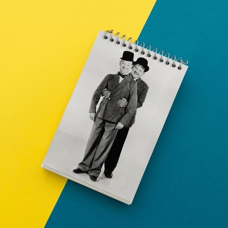 دفتر یادداشت 50 برگ خندالو مدل لورل و هاردی Laurel and Hardy کد 10053