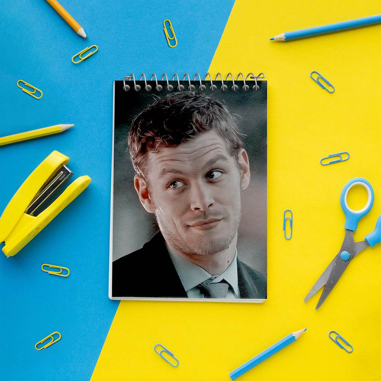 دفتر یادداشت 50 برگ خندالو مدل کلاوس خاطرات یک خون آشام The Vampire Diaries کد 20260