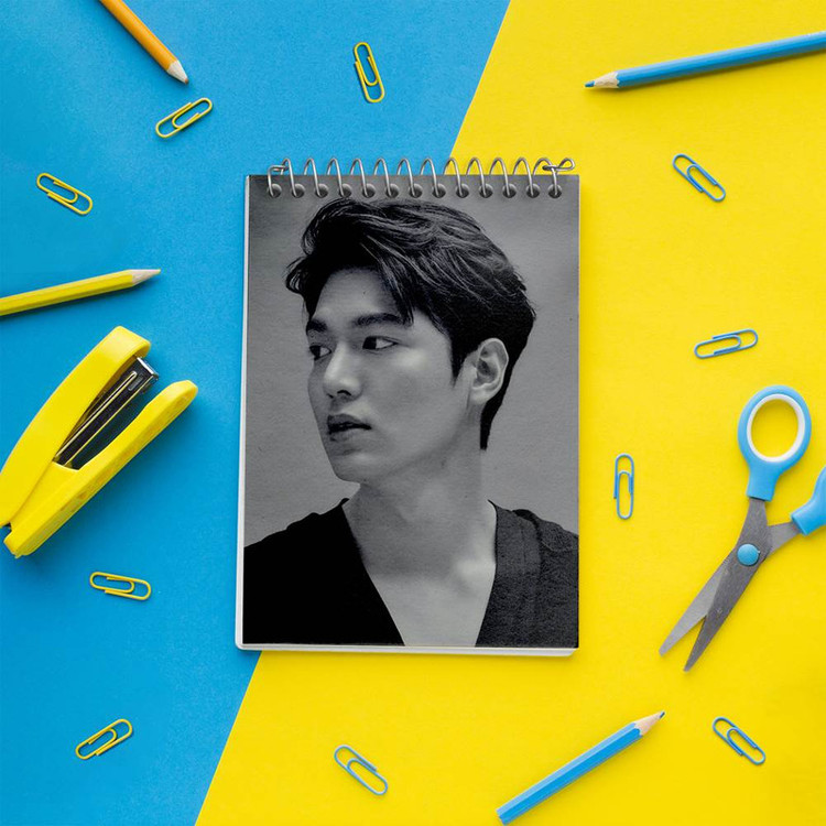 دفتر یادداشت 50 برگ خندالو مدل لی مین هو Lee min ho کد 20889
