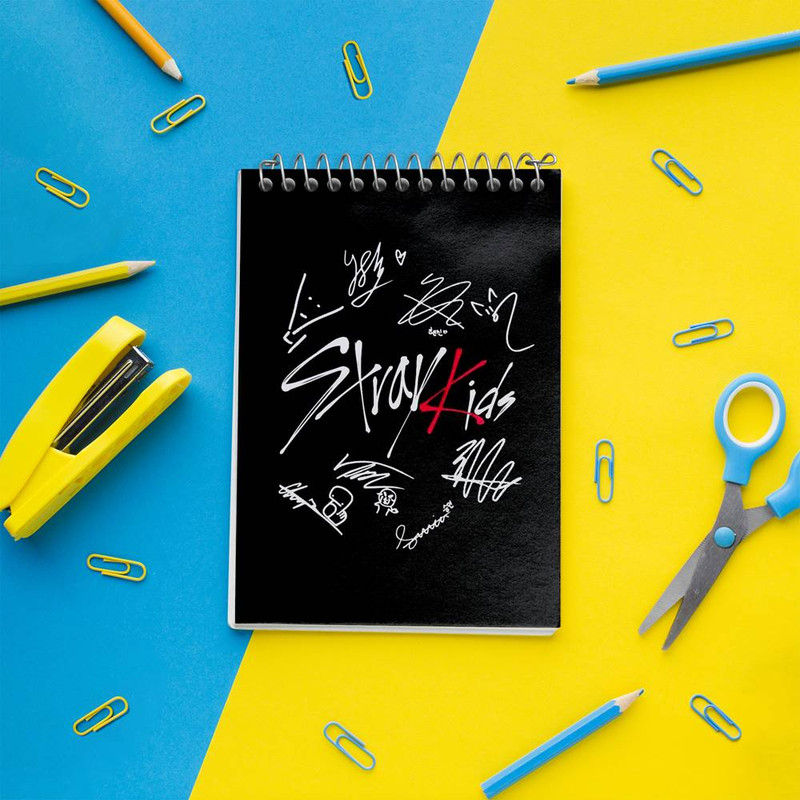 دفتر یادداشت 50 برگ خندالو مدل گروه استری کیدز Stary Kids کد 16925