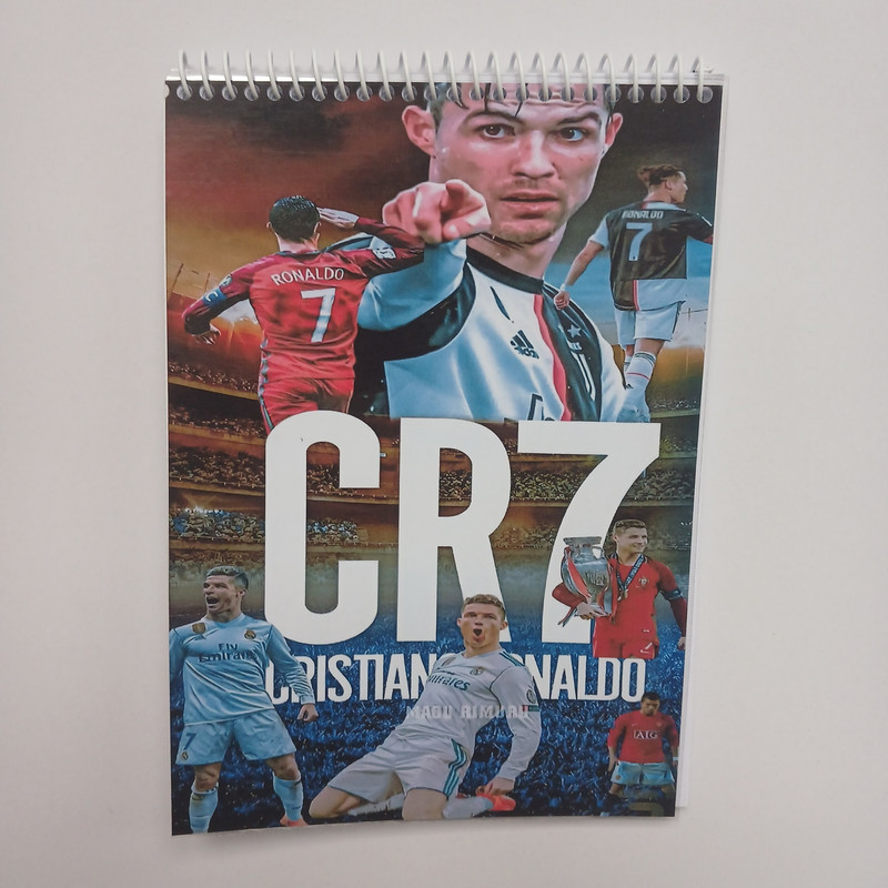 دفتر نقاشی 60 برگ مدل cr7