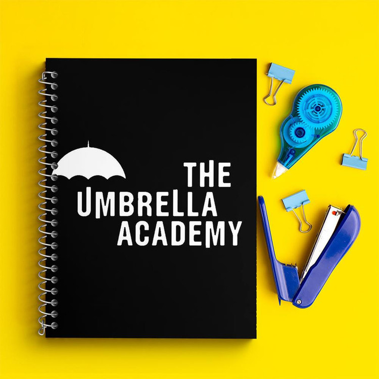 دفتر زبان 50 برگ خندالو مدل سه خط طرح سریال آکادمی آمبرلا The Umberella Academy کد 28549