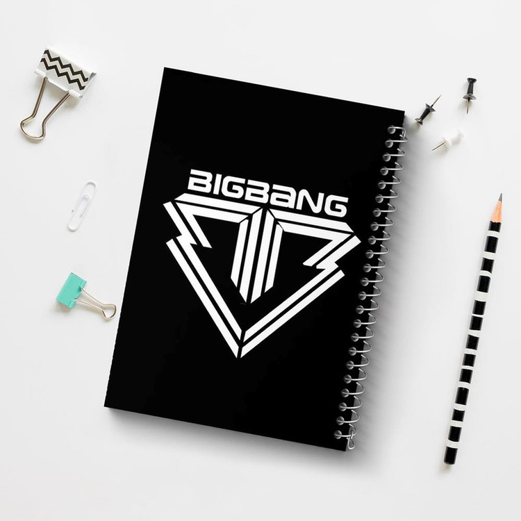 دفتر مشق 100 برگ خندالو طرح گروه بیگ بنگ BIGBANG کد 12568