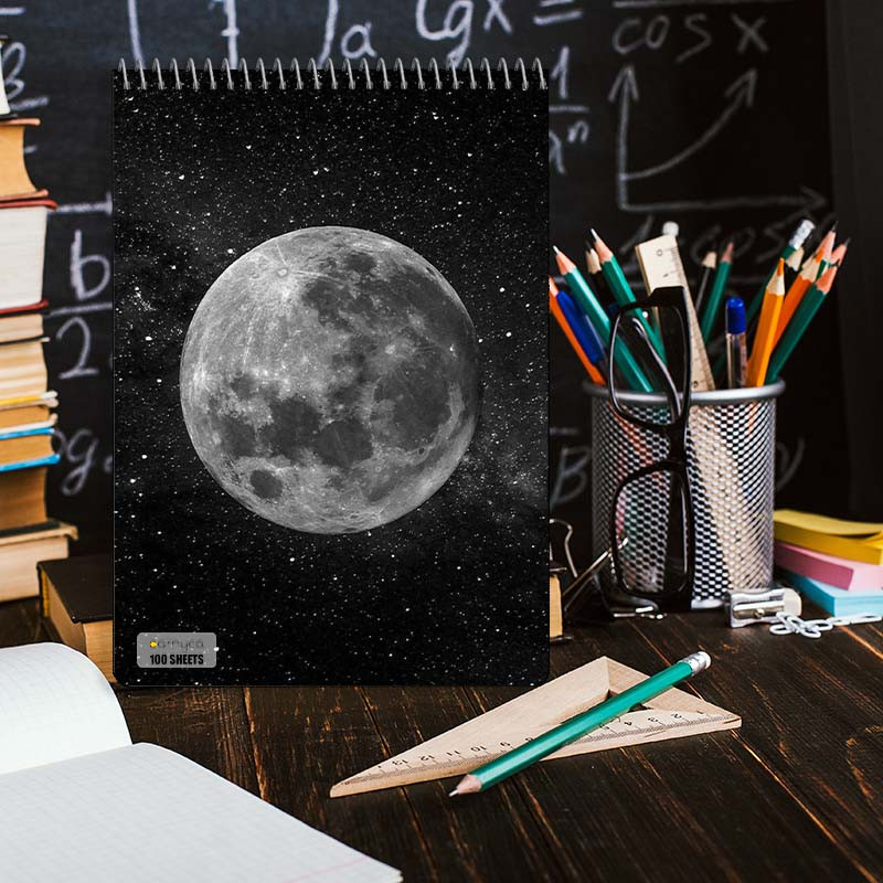 دفتر شطرنجی 100 برگ کارنیکا طرح روزنامه وینتج ماه Vintage Newspaper Moon کد 39957