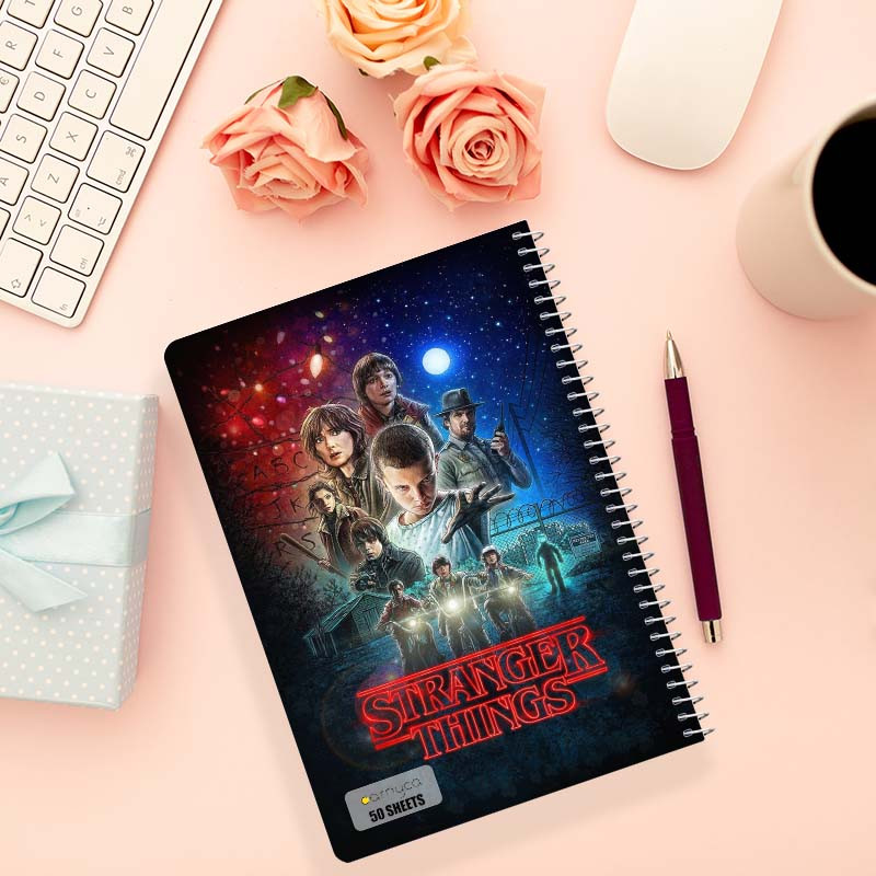 دفتر نقاشی 50 برگ کارنیکا طرح چیزهای عجیب Stranger Things کد 57293 مجموعه 4 عددی