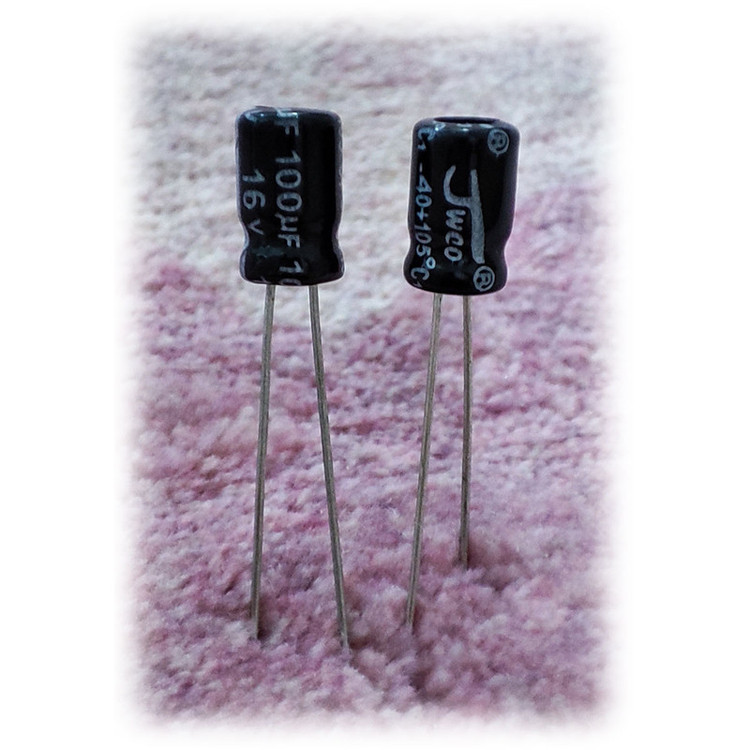 خازن الکترولیت 100 میکرو فاراد 16 ولت جی دبلیو کو کد Silvana-C05 بسته 20 عددی