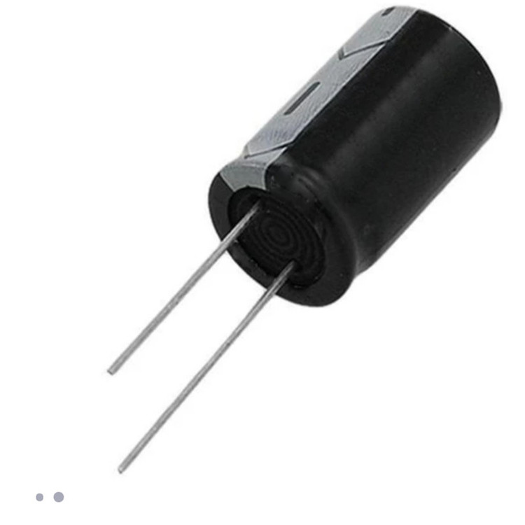 خازن الکترولیت 4700 میکروفاراد کد 25V