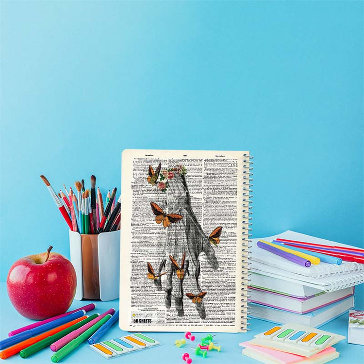 دفتر نقاشی 50 برگ کارنیکا طرح روزنامه وینتج پروانه Vintage Newspaper Butterfly کد 71810 مجموعه 4 عددی