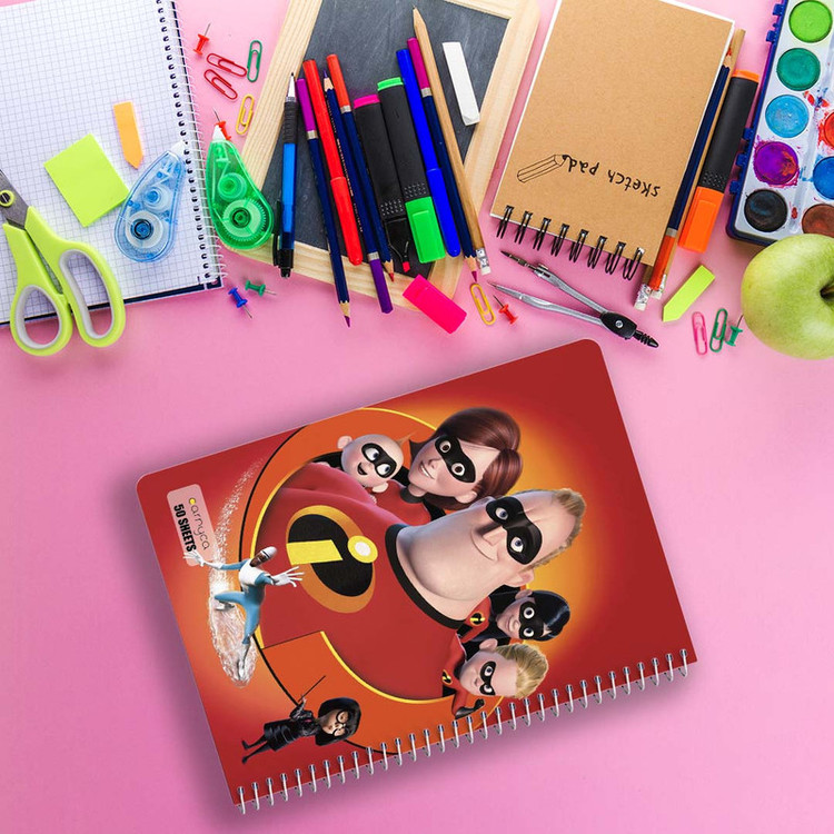 دفتر نقاشی 50 برگ کارنیکا طرح شگفتانگیزان The Incredibles کد 70225 مجموعه 4 عددی