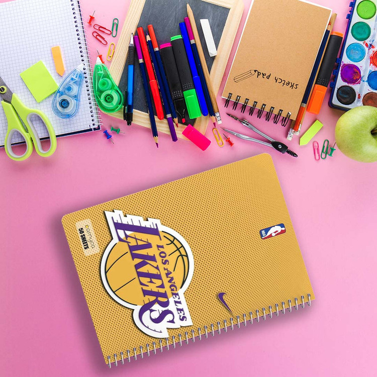 دفتر نقاشی 50 برگ کارنیکا طرح لیکرز Lakers کد 47122 مجموعه 4 عددی
