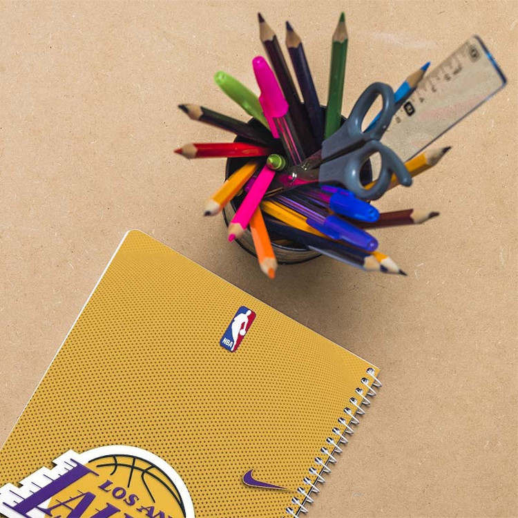 دفتر نقاشی 50 برگ کارنیکا طرح لیکرز Lakers کد 47122 مجموعه 4 عددی
