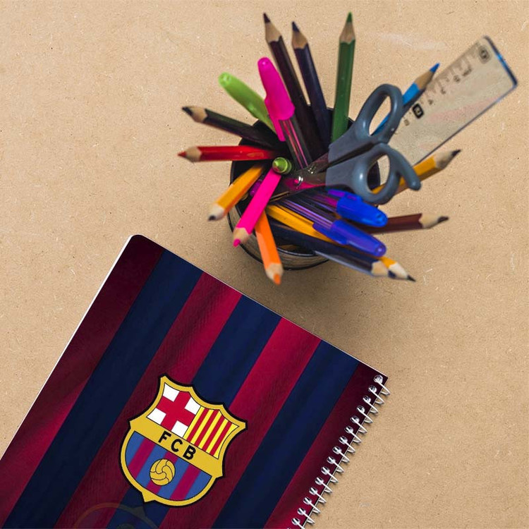 دفتر نقاشی 50 برگ کارنیکا طرح بارسلونا Barcelona کد 31735 مجموعه 4 عددی
