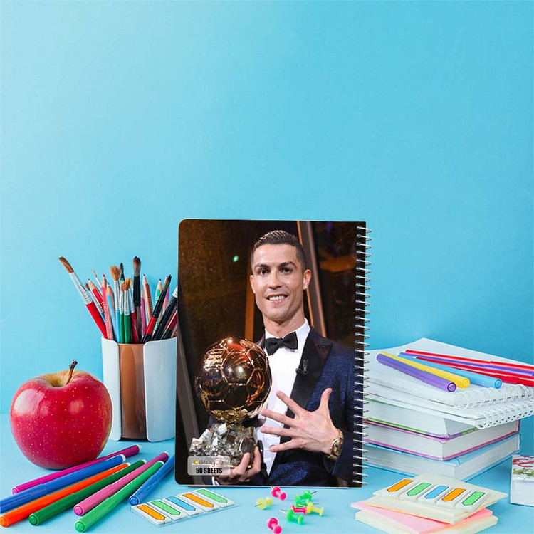 دفتر نقاشی 50 برگ کارنیکا طرح رونالدو Ronaldo کد 59143 مجموعه 4 عددی