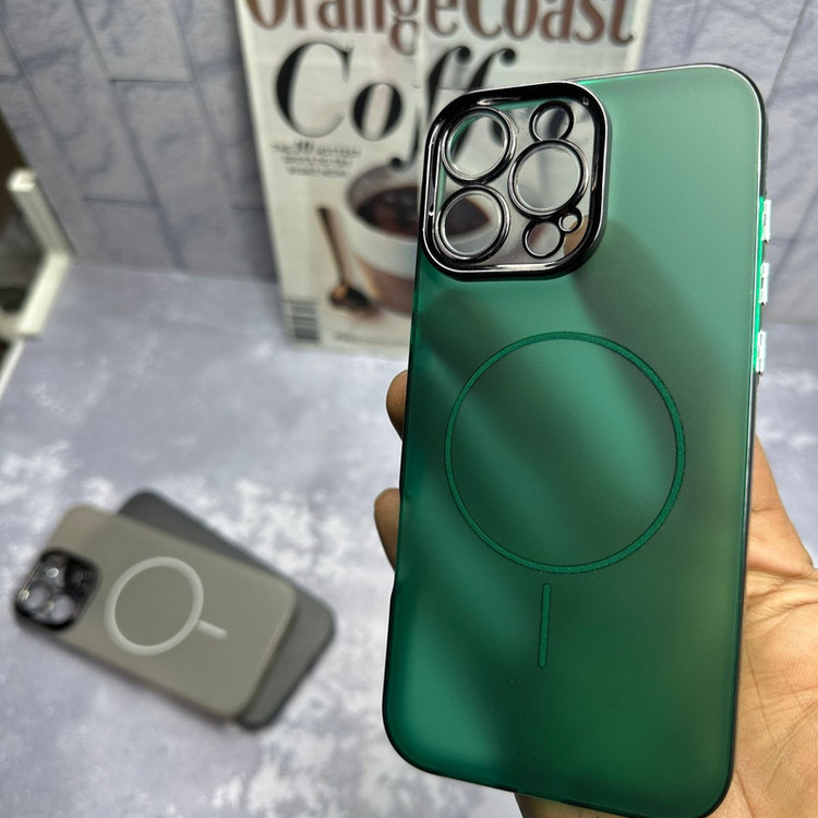 کاور کد 10 طرح halo camera مناسب برای گوشی موبایل اپل Iphone 16 pro max