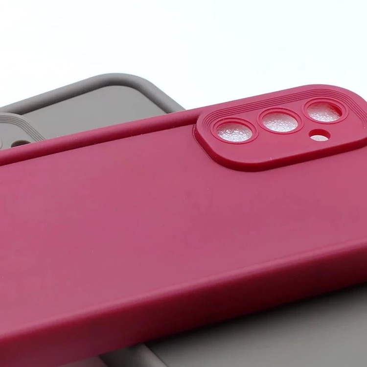 کاور موکولو مدل Silicone Puffer Strap مناسب برای گوشی موبایل سامسونگ Galaxy S23 FE 5G / S23 FE به همراه بند آویز