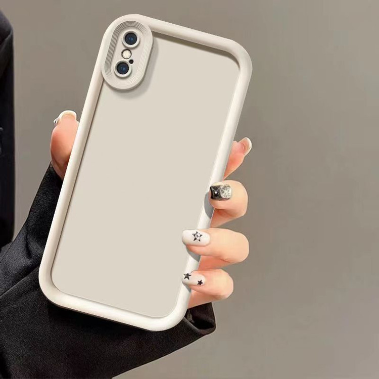 کاور موکولو مدل Silicone Puffer Apple Strap مناسب برای گوشی موبایل اپل iPhone Xs Max به همراه بند آویز