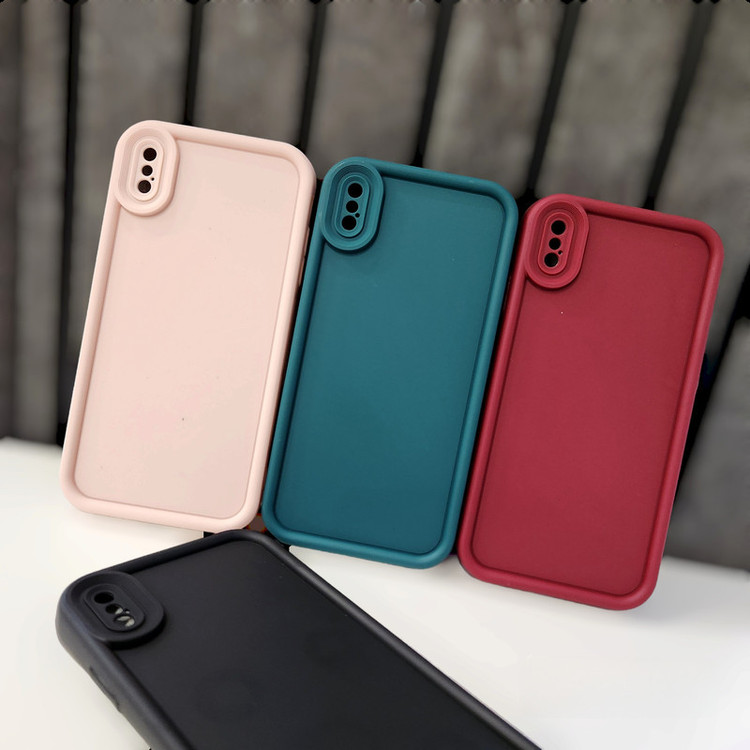 کاور موکولو مدل Silicone Puffer Apple Strap مناسب برای گوشی موبایل اپل iPhone Xs Max به همراه بند آویز