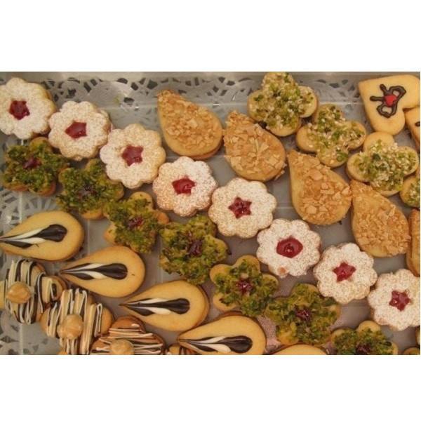 کاتر شیرینی پزی به گز مدل یاس مجموعه 8 عددی