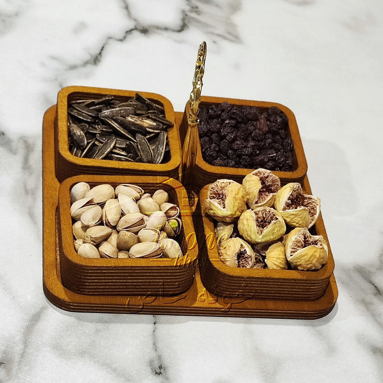 اردورخوری خونه خاص مدل چوبی طرح مربع
