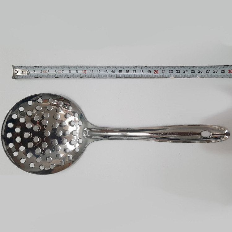 کفگیر طرح سوراخ دار مدل آمبریش کد 04