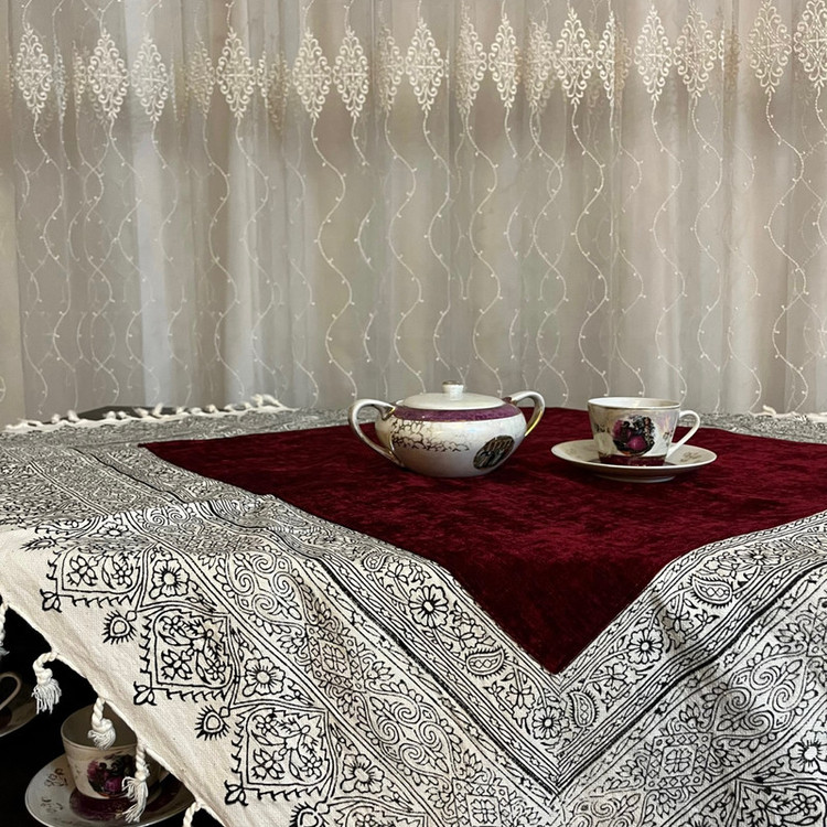 رومیزی مدل ماه سلطان سایز 100x100 سانتیمتر