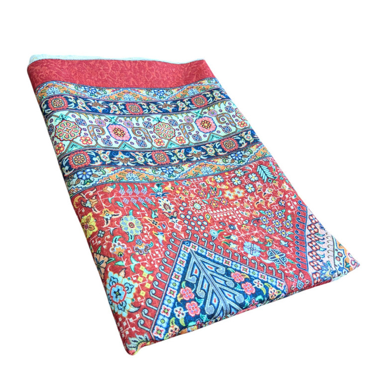 رومیزی مدل مخمل طرح سنتی سایز 190x135 سانتیمتر