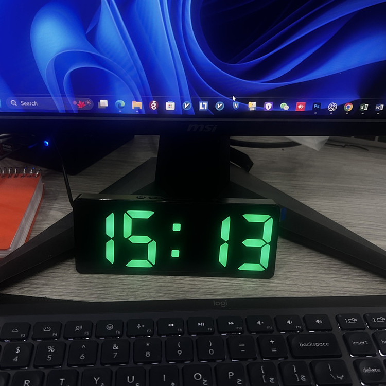 ساعت رومیزی دیجیتال مدل DS-6628