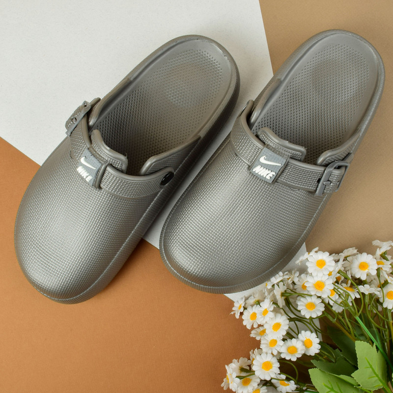 دمپایی حمام مدل جلو بسته UGG GRY.1993