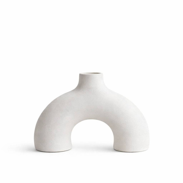 گلدان دکوری سفالی رومیزی با فرم کروی مناسب گلهای خشک و تزئینی مدل nim donut کد d1 با ابعاد 18x20x18 سانتیمتر و وزن 200 گرم