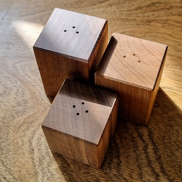 نمکدان چوبی مدل ساده کد 3 مجموعه 3 عددی