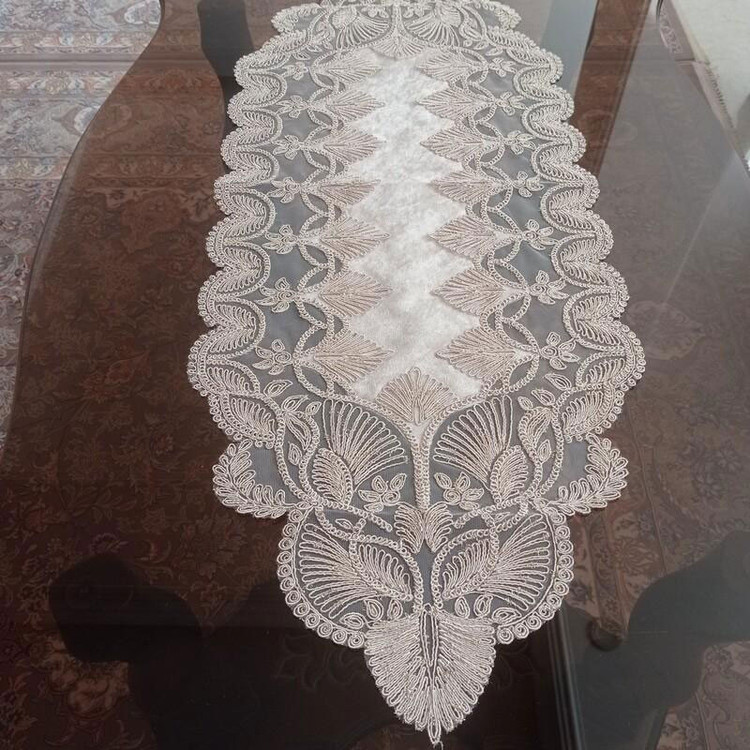 ست رومیزی سه تکه مدل قیطان دوزی طرح کاج