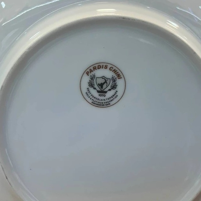 ست فنجان و نعلبکی پردیس مدل ویلیج