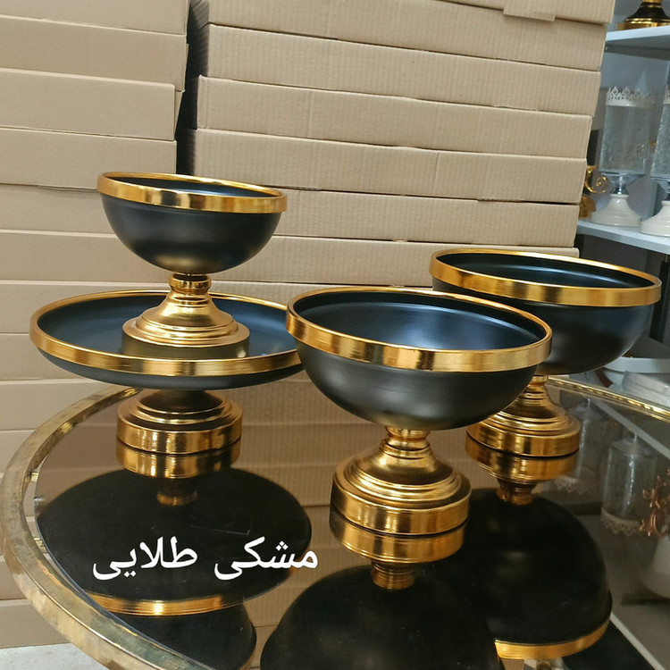 سرویس پذیرایی فلزی پایهدار مدل دایرهای، مجموعه 4 عددی شامل میوهخوری، شیرینیخوری، آجیلخوری و شکلاتخوری، مناسب شستشو با دست