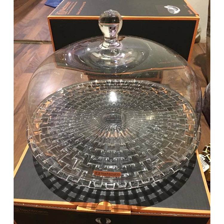 کیکخوری کریستالی ناخمن مدل Bossa Nova، ساخته شده در آلمان، طراحی بافتدار، ابعاد 33×33×26 سانتیمتر، وزن 2500 گرم
