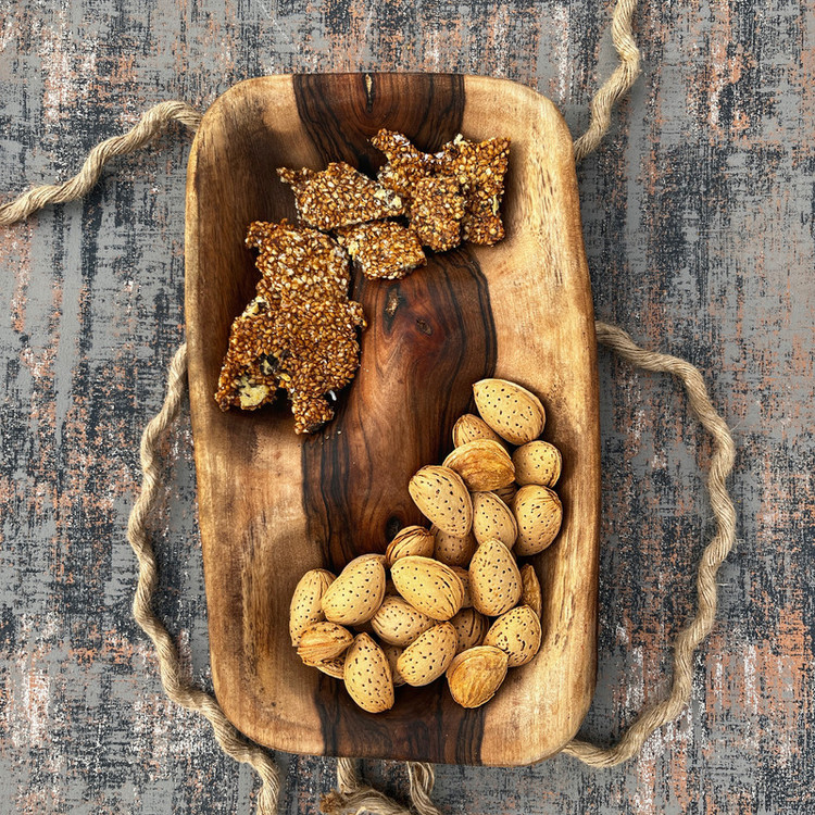 اردوخوری چوبی مدل 0130 با فرم مستطیلی، مناسب سرو خشکبار و تنقلات، شستشو دستی، ابعاد 30×22×4.5 سانتیمتر
